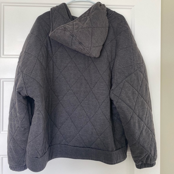 Thick, comfortable, oversized gray jacket - Picture 2 of 3